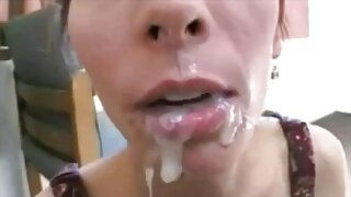 हार्डकोर गुदद्वारासंबंधीचा अश्लील व्हिडिओ मध्ये गलिच्छ काळा hooker fucks. तिला बाजूच्या स्थितीत तिच्या नितंबाच्या छिद्रापर्यंत खोलवर ड्रिल केले जाते. सत्राच्या शेवटी तिला तोंडाने कम येते.